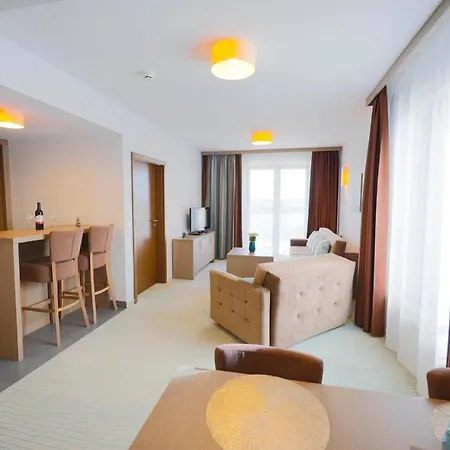 Daire Ms Pro W Baltic Plaza *